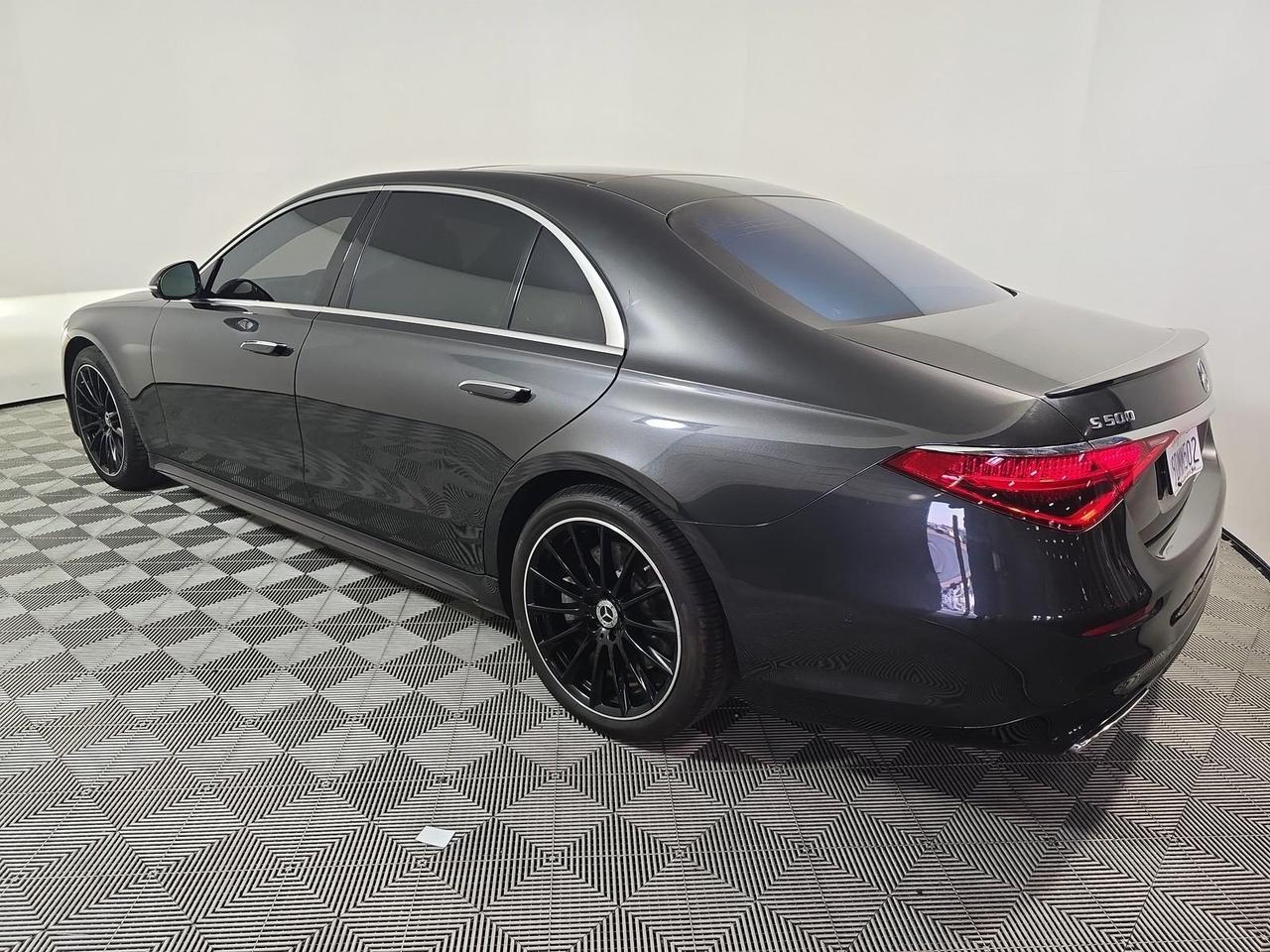 2022 Mercedes-Benz S-Class S 500 4MATIC 4D Sedan AMG Line Active Ambient Lighting Portland OR