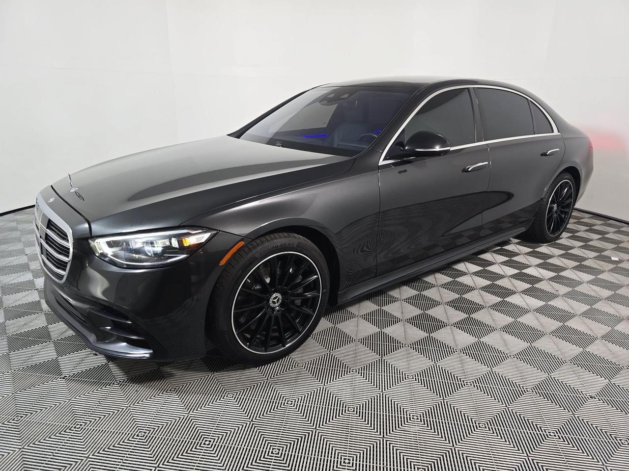 2022 Mercedes-Benz S-Class S 500 4MATIC 4D Sedan AMG Line Active Ambient Lighting Portland OR
