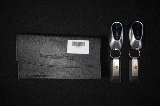 2022 Mercedes-Benz SL 63 AMG ($198,450 MSRP!) *AMG EXTERIOR CARBON PKG* *PERFORMANCE LINE* *8800 MILES* San Diego CA