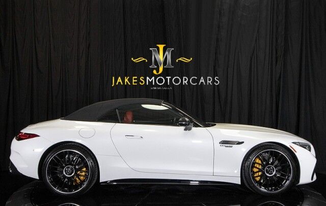 2022 Mercedes-Benz SL 63 AMG ($198,450 MSRP!) *AMG EXTERIOR CARBON PKG* *PERFORMANCE LINE* *8800 MILES* San Diego CA