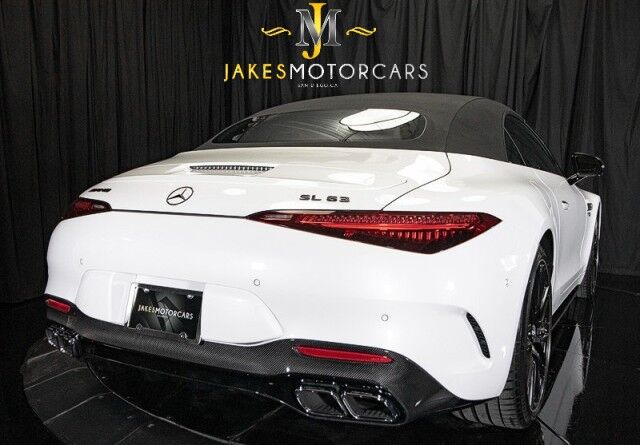 2022 Mercedes-Benz SL 63 AMG ($198,450 MSRP!) *AMG EXTERIOR CARBON PKG* *PERFORMANCE LINE* *8800 MILES* San Diego CA