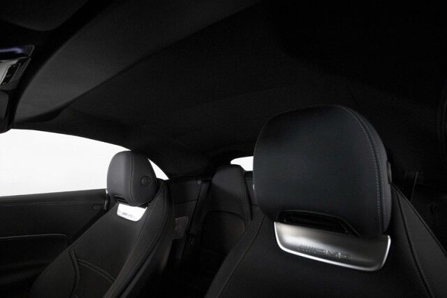 2022 Mercedes-Benz SL 63 AMG ROADSTER ($212,100 MSRP) *ONLY 6800 MILES* *CERAMIC BRAKES* *HUGE OPTIONS* San Diego CA