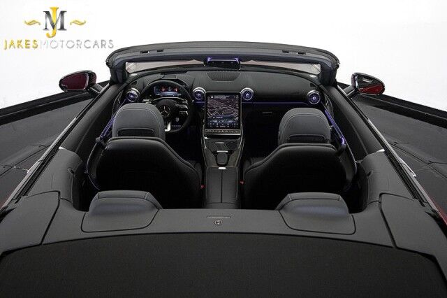 2022 Mercedes-Benz SL 63 AMG ROADSTER ($212,100 MSRP) *ONLY 6800 MILES* *CERAMIC BRAKES* *HUGE OPTIONS* San Diego CA