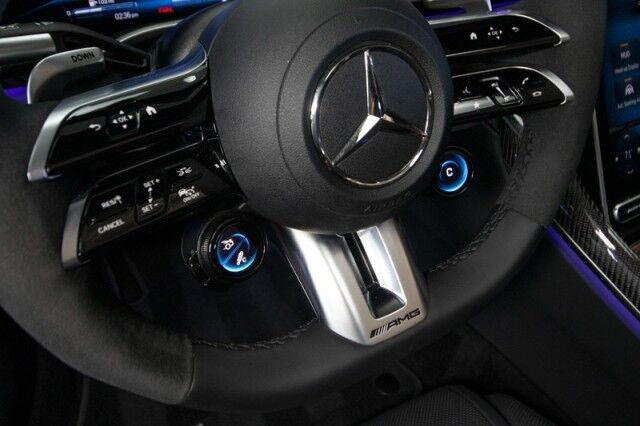 2022 Mercedes-Benz SL 63 AMG ROADSTER ($212,100 MSRP) *ONLY 6800 MILES* *CERAMIC BRAKES* *HUGE OPTIONS* San Diego CA