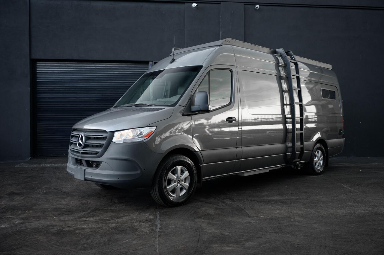 2022 Mercedes-Benz Sprinter 2500 Cargo 170 WB