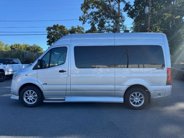 2022 Mercedes-Benz Sprinter 2500 MIDWEST CONVERSION VAN, MAYBACH SEATING Charlotte NC