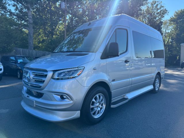 2022 Mercedes-Benz Sprinter 2500 MIDWEST CONVERSION VAN, MAYBACH SEATING
