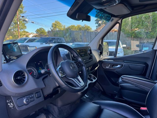 2022 Mercedes-Benz Sprinter 2500 MIDWEST CONVERSION VAN, MAYBACH SEATING Charlotte NC