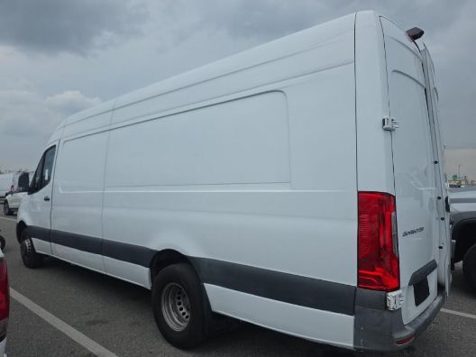 2022 Mercedes-Benz Sprinter 3500 High Roof V6