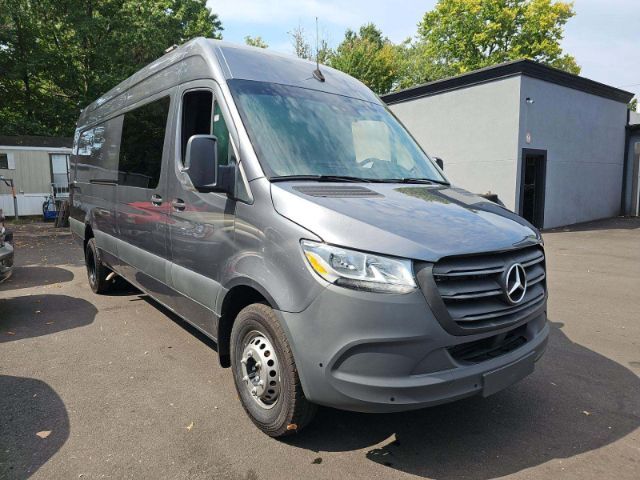 2022 Mercedes-Benz Sprinter 4500 High Roof V6