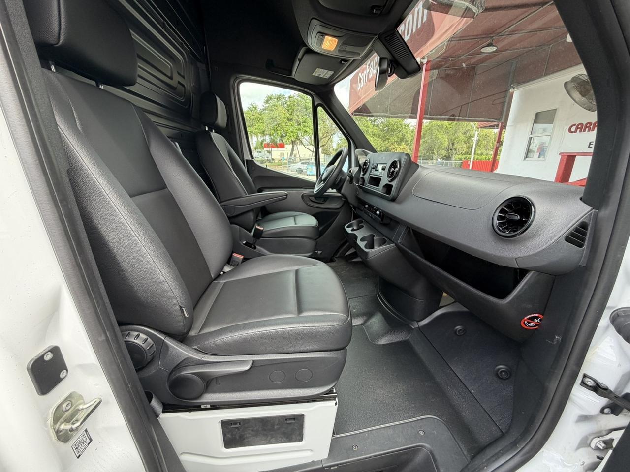 2022 Mercedes-Benz Sprinter Cargo Van Hollywood FL