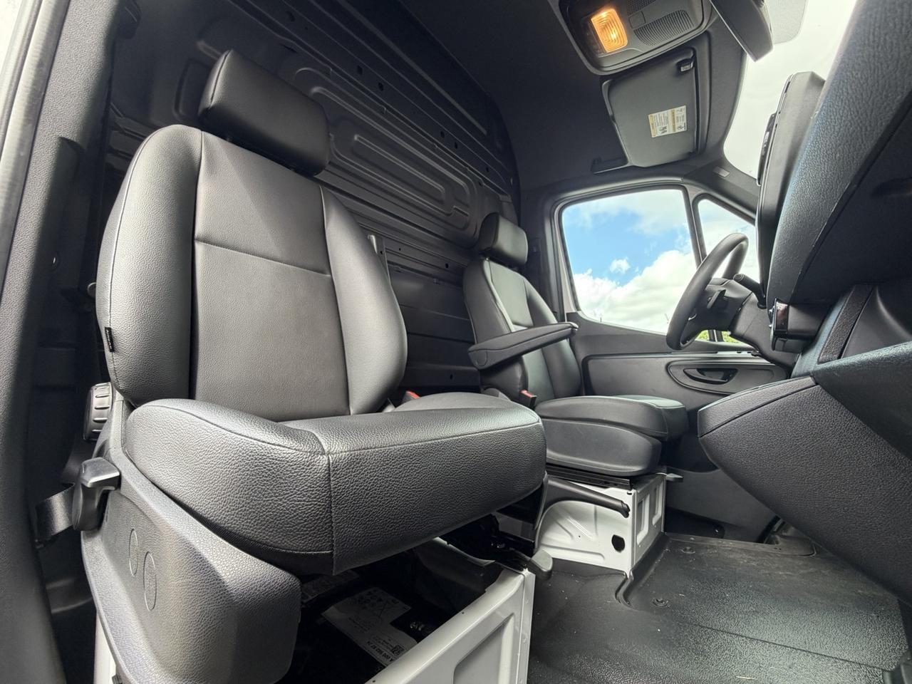 2022 Mercedes-Benz Sprinter Cargo Van Hollywood FL