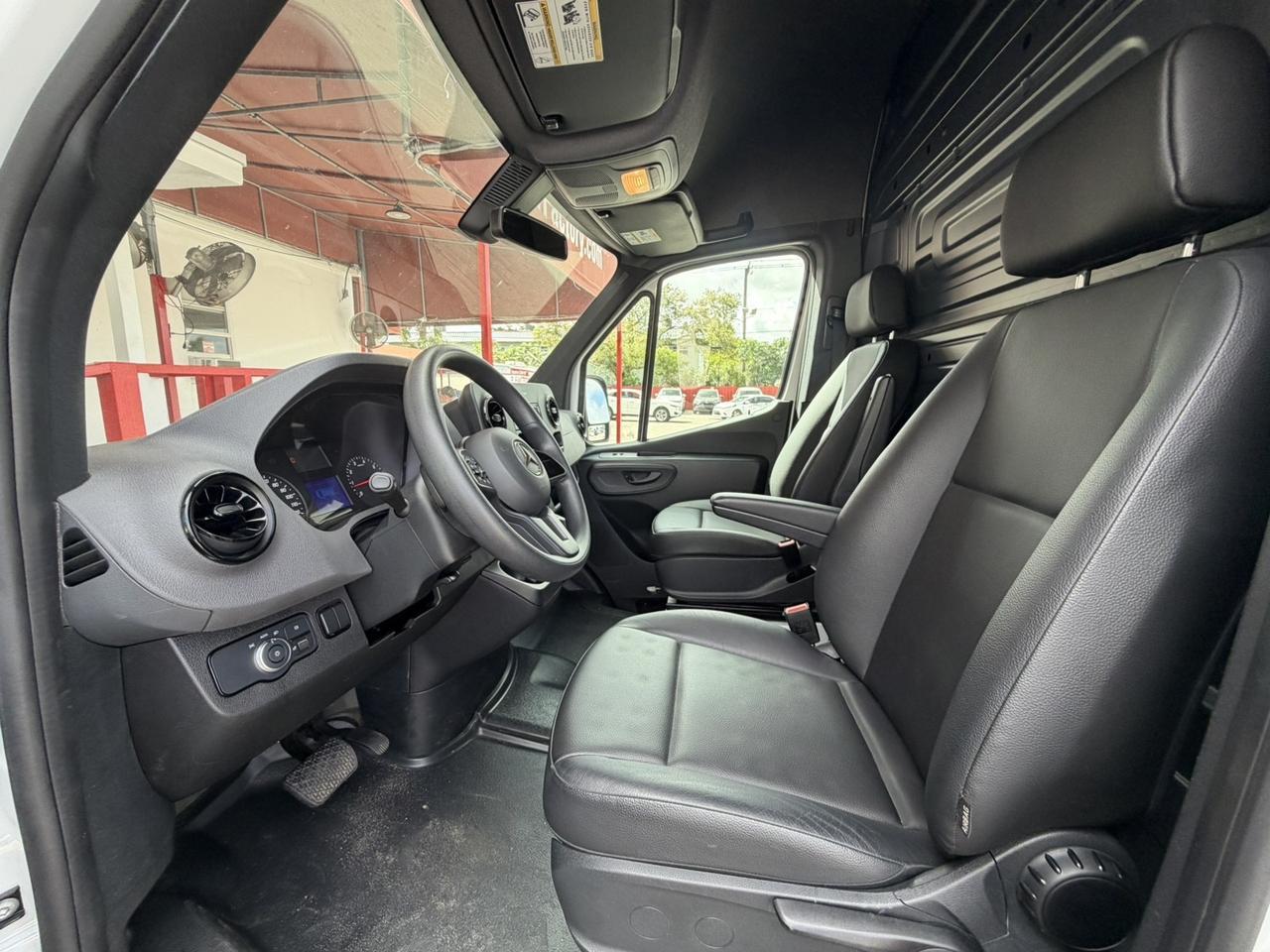 2022 Mercedes-Benz Sprinter Cargo Van Hollywood FL
