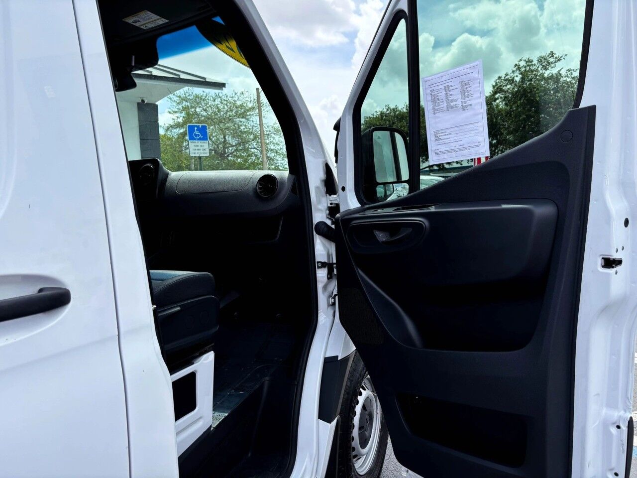 2022 Mercedes-Benz Sprinter Cargo Van Hialeah FL