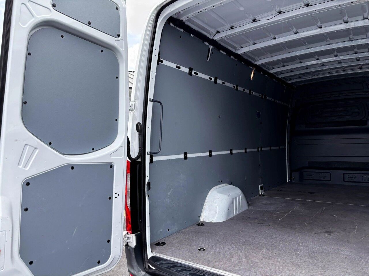 2022 Mercedes-Benz Sprinter Cargo Van Hialeah FL
