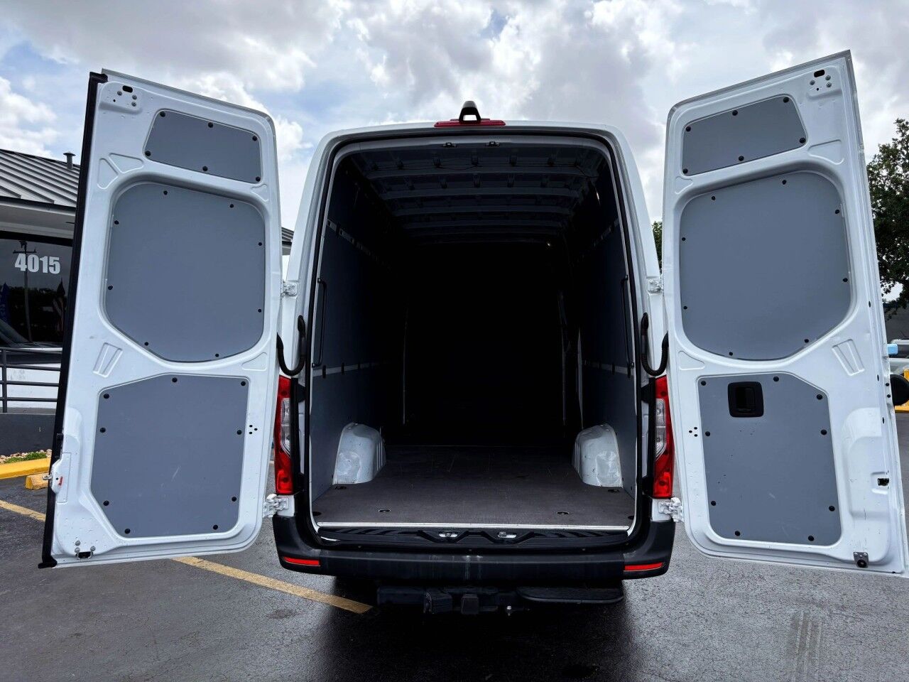 2022 Mercedes-Benz Sprinter Cargo Van Hialeah FL