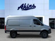 2022 Mercedes-Benz Sprinter Cargo Van 2500 STANDARD ROO Winder GA 2022 Mercedes-Benz Sprinter Cargo Van 2500 STANDARD ROO Winder GA