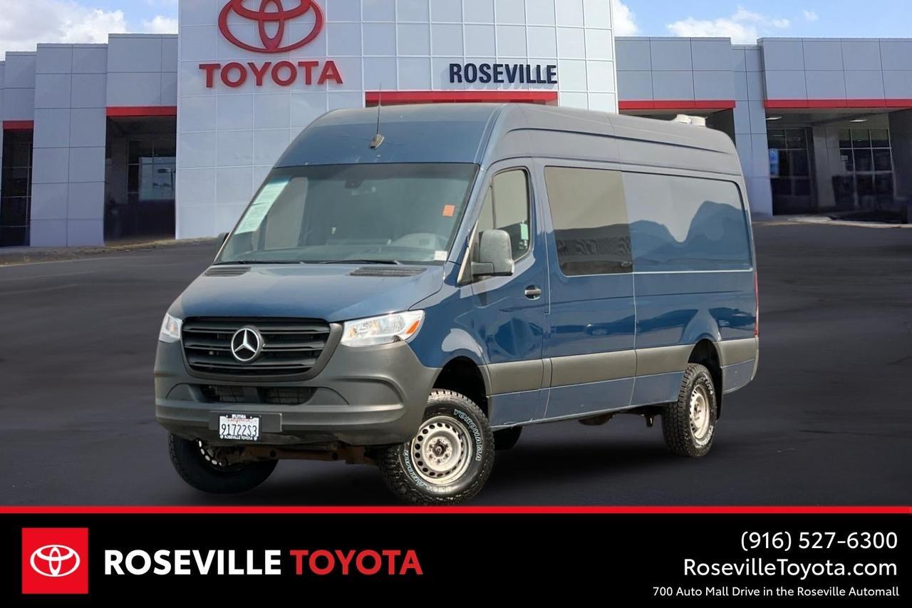 2022 Mercedes-Benz Sprinter Crew Van Base