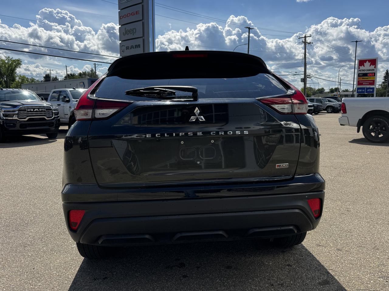 2022 Mitsubishi Eclipse Cross ES AWC SUV | Backup Camera | Cloth | Remote Keyless Entry Redwater AB