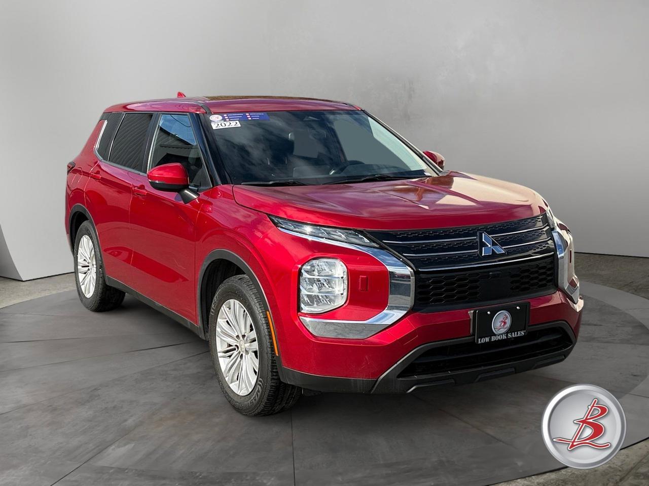 2022 Mitsubishi OUTLANDER ES