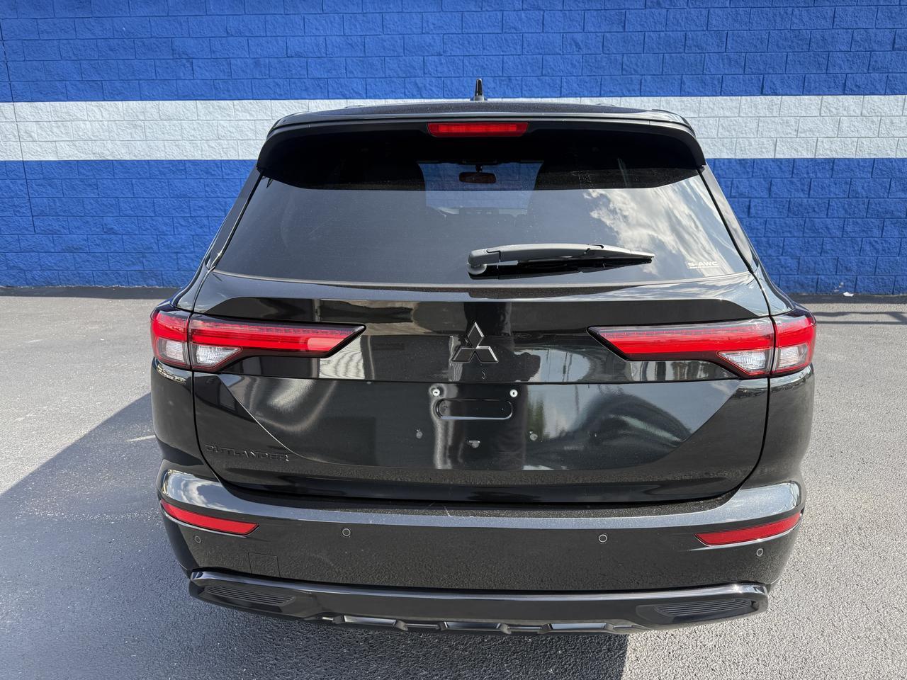 2022 Mitsubishi Outlander Connellsville PA