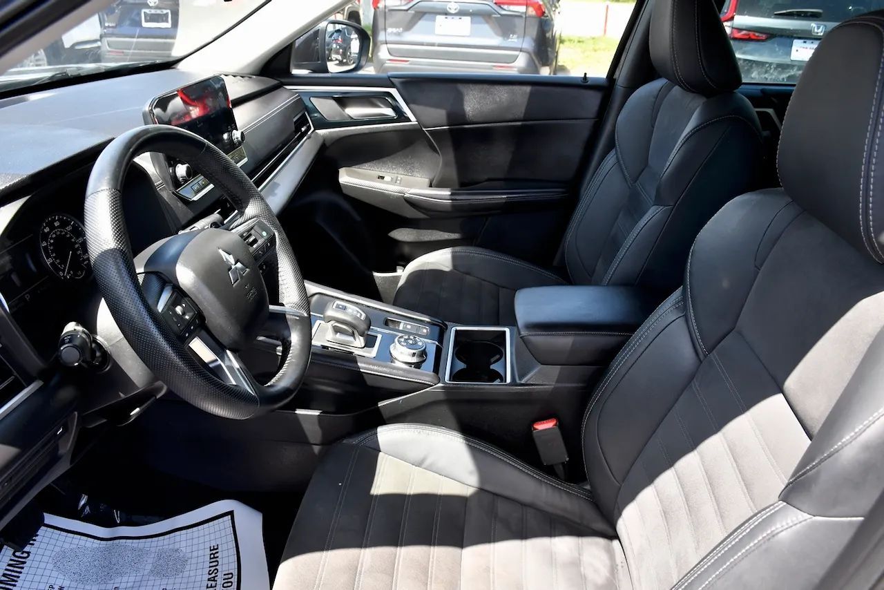 2022 Mitsubishi Outlander Black Edition Sport Utility 4D Doral FL