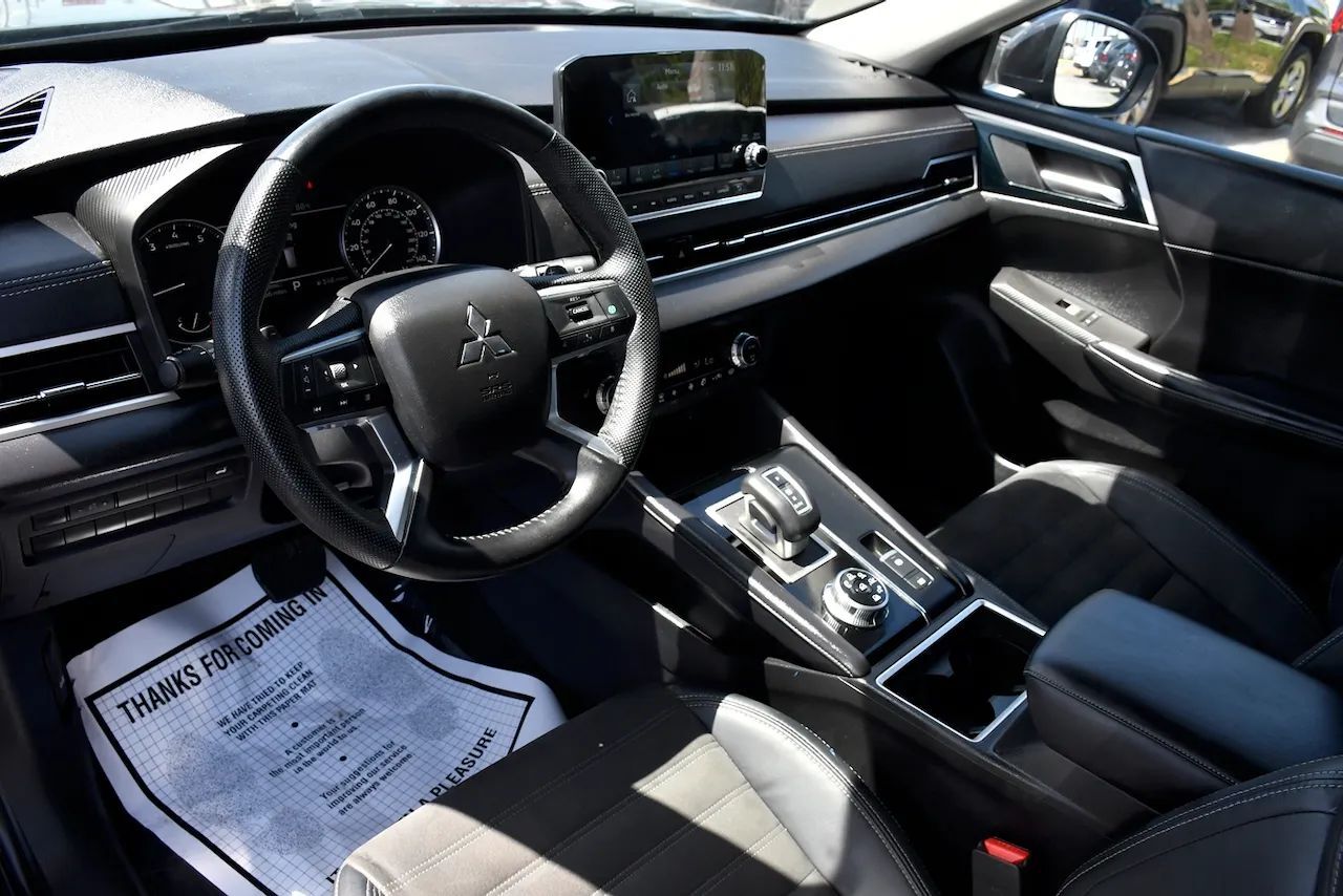 2022 Mitsubishi Outlander Black Edition Sport Utility 4D Doral FL