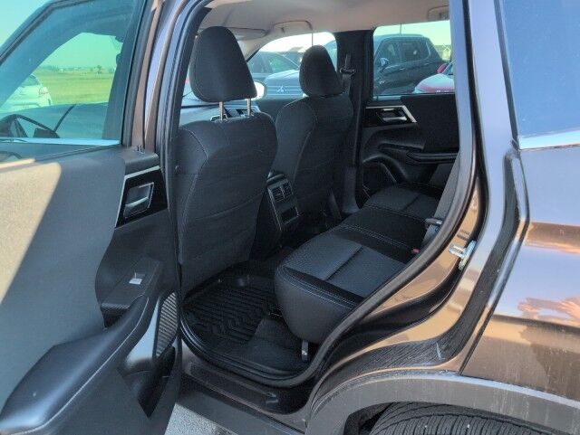 2022 Mitsubishi Outlander ES Grande Prairie AB