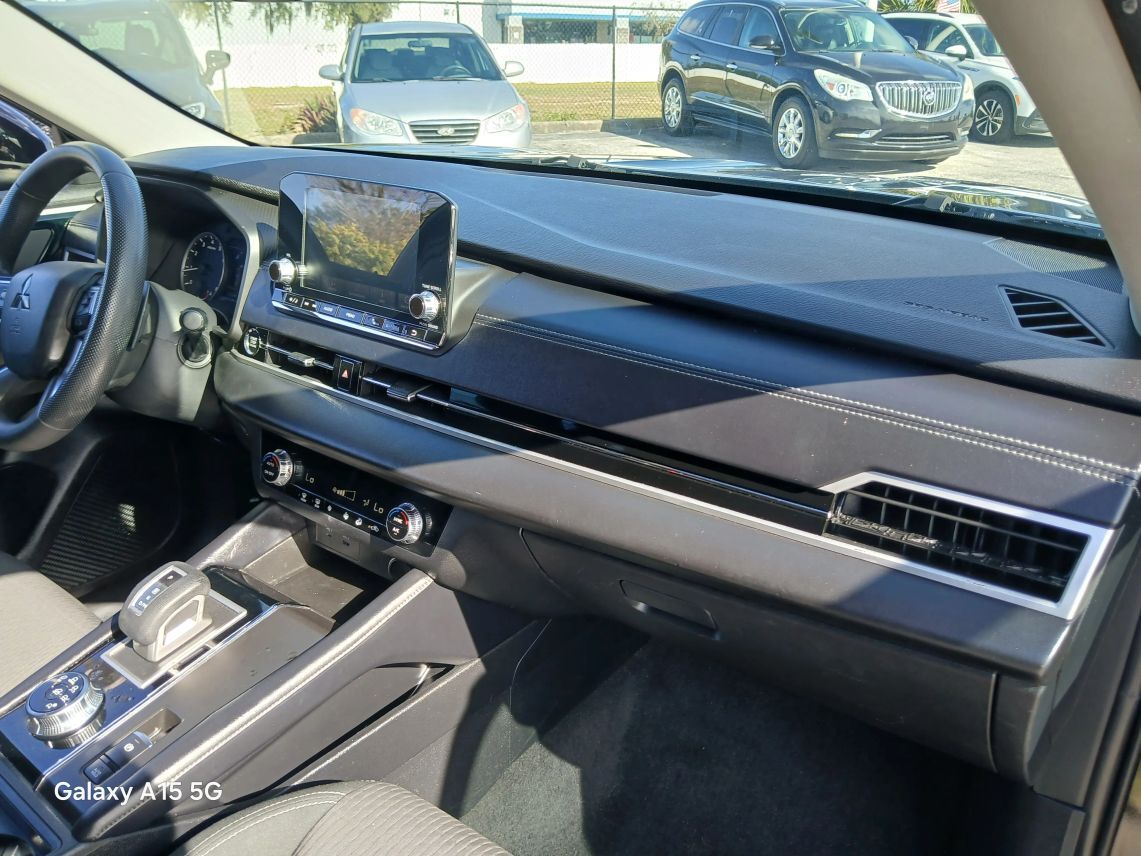 2022 Mitsubishi Outlander ES Sport Utility 4D Maitland FL