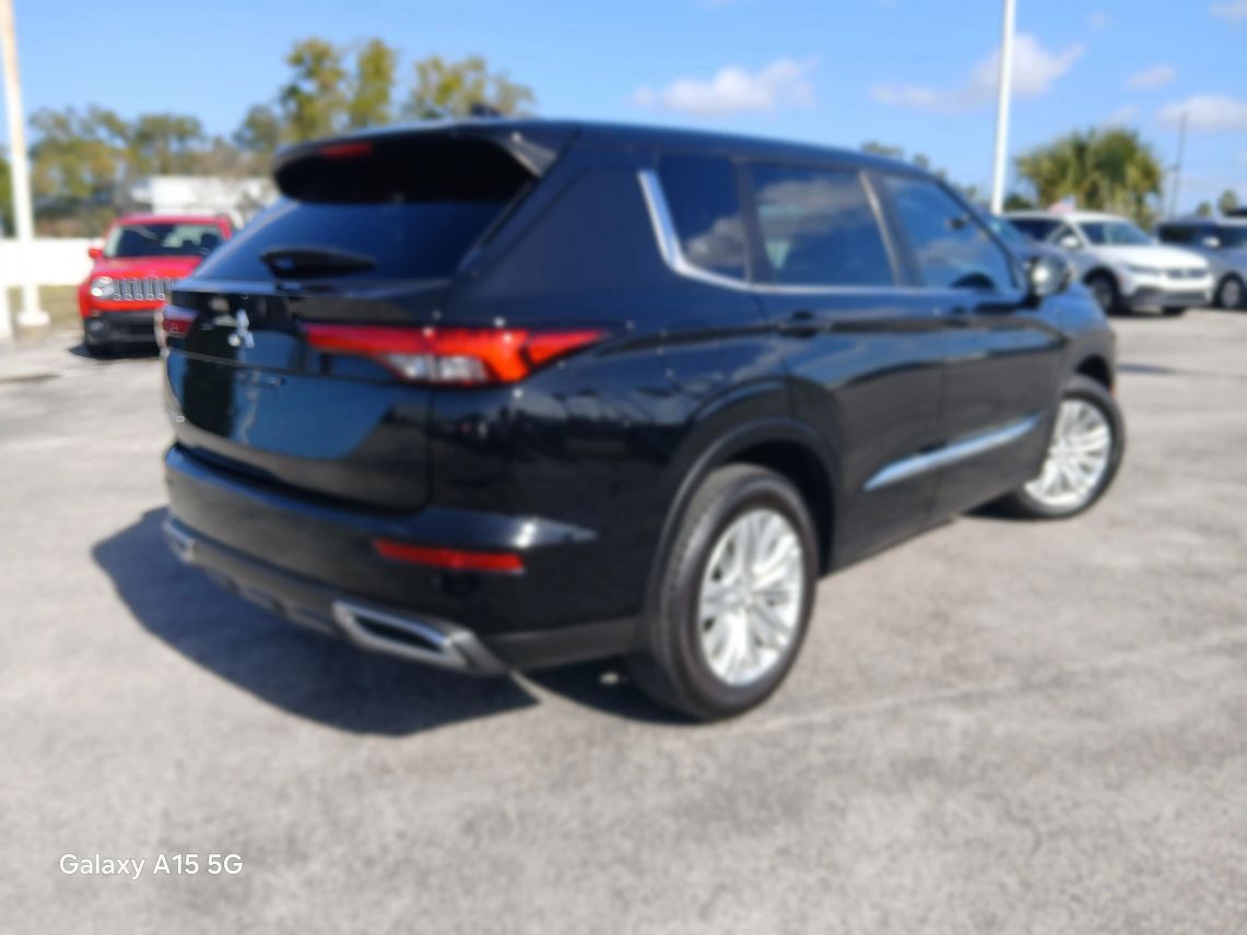 2022 Mitsubishi Outlander ES Sport Utility 4D Maitland FL