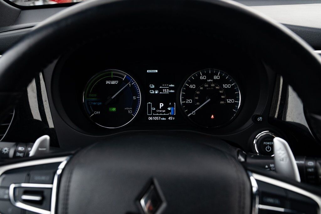 2022 Mitsubishi Outlander PHEV LE Milwaukie OR