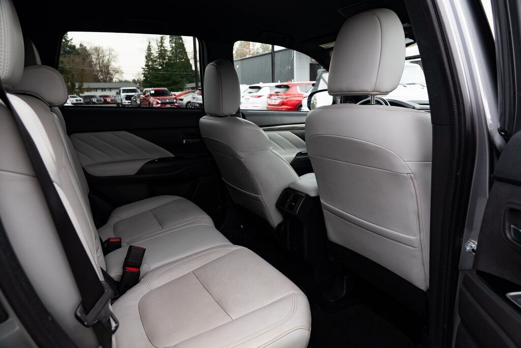 2022 Mitsubishi Outlander PHEV LE Milwaukie OR