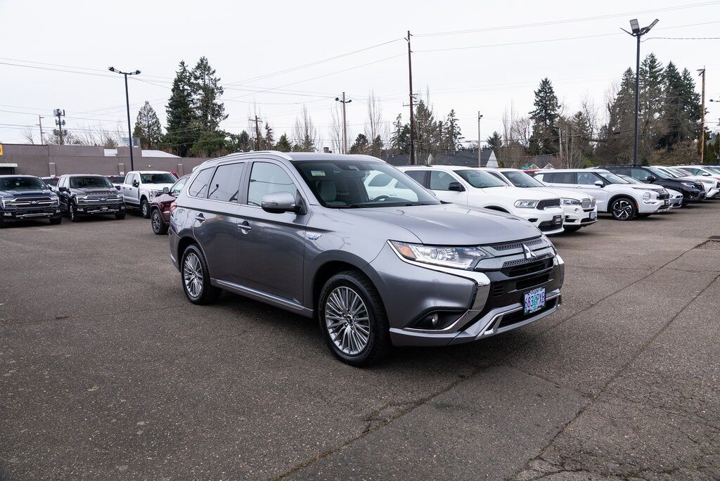 2022 Mitsubishi Outlander PHEV LE Milwaukie OR