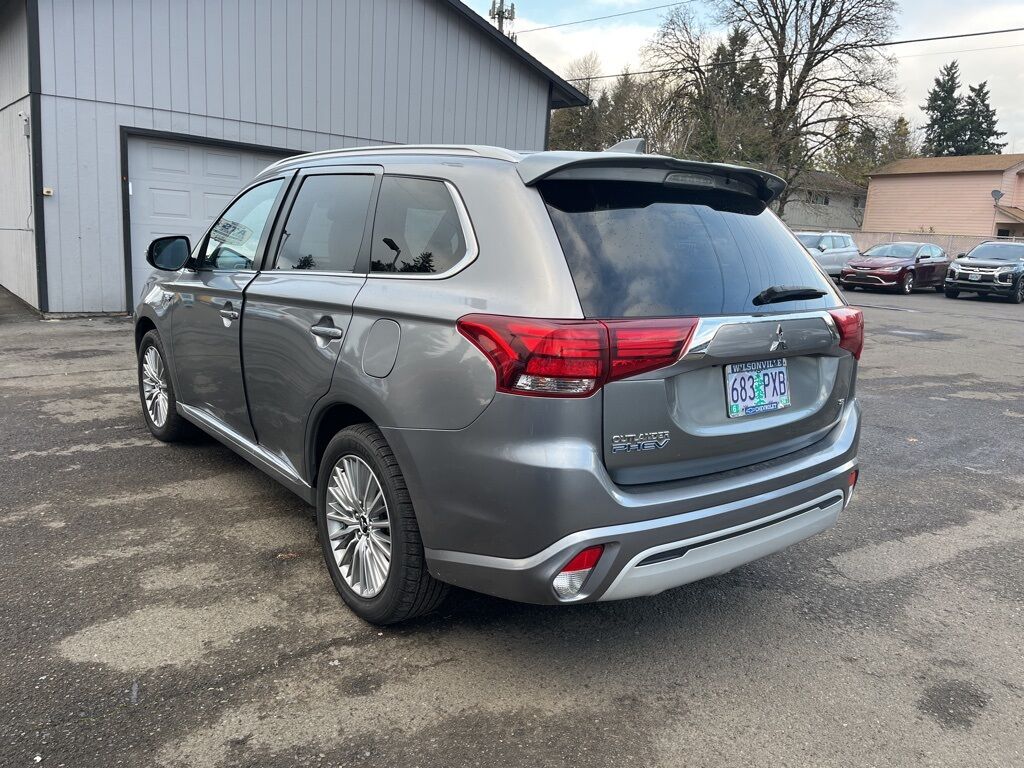 2022 Mitsubishi Outlander PHEV LE Milwaukie OR