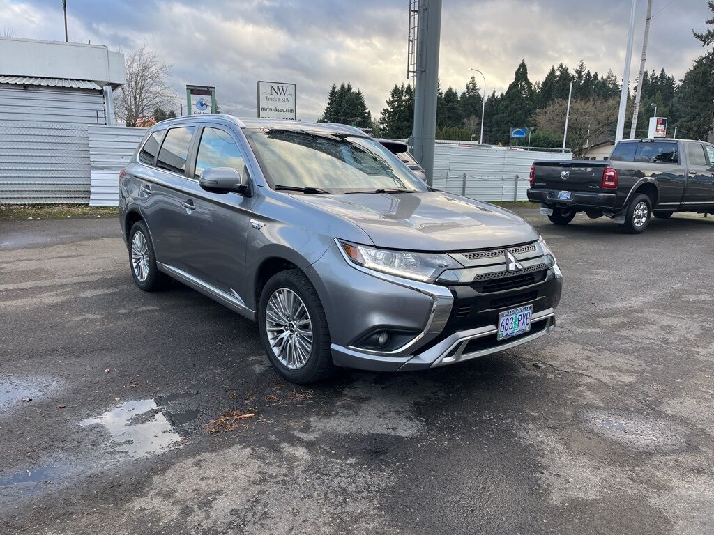 2022 Mitsubishi Outlander PHEV LE Milwaukie OR