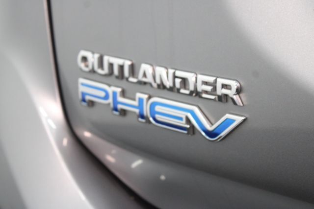 2022 Mitsubishi Outlander PHEV SEL S-AWC | LE S-AWC | GT S-AWC Chantilly VA