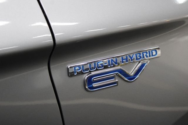 2022 Mitsubishi Outlander PHEV SEL S-AWC | LE S-AWC | GT S-AWC Chantilly VA