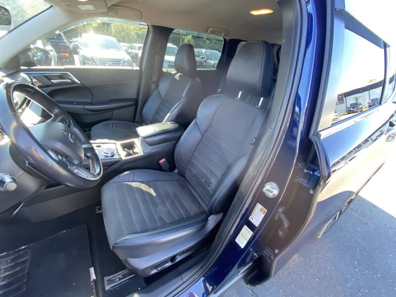 2022 Mitsubishi Outlander SE Bristol  PA