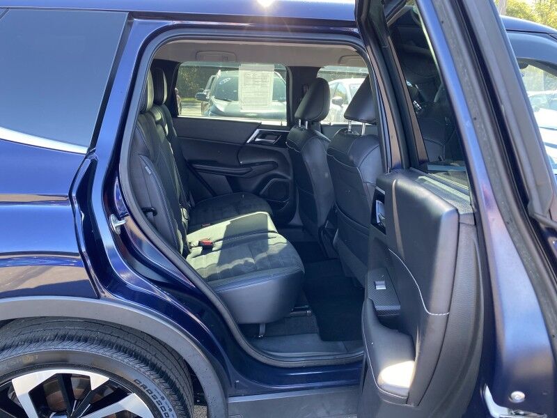 2022 Mitsubishi Outlander SE Bristol  PA
