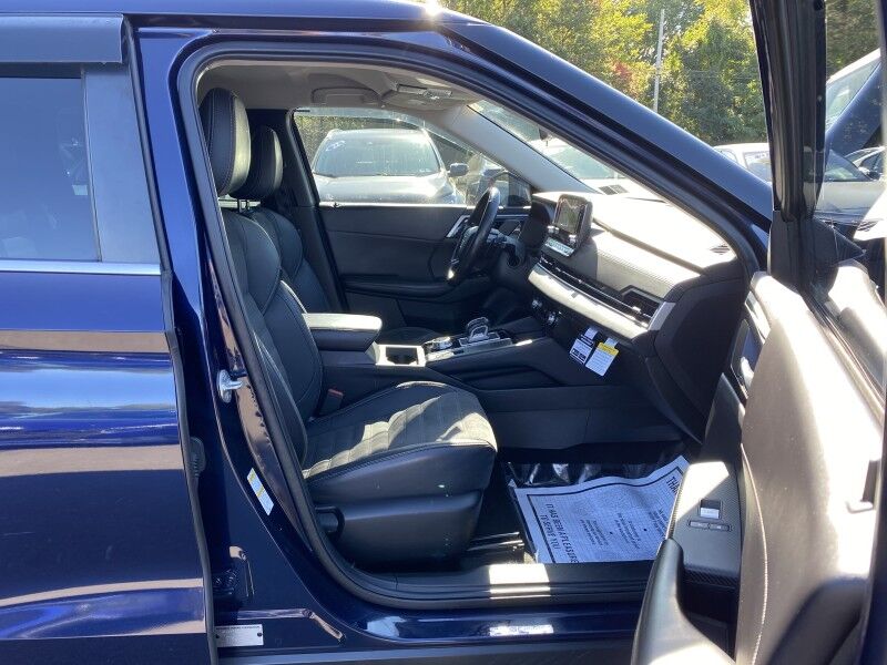 2022 Mitsubishi Outlander SE Bristol  PA