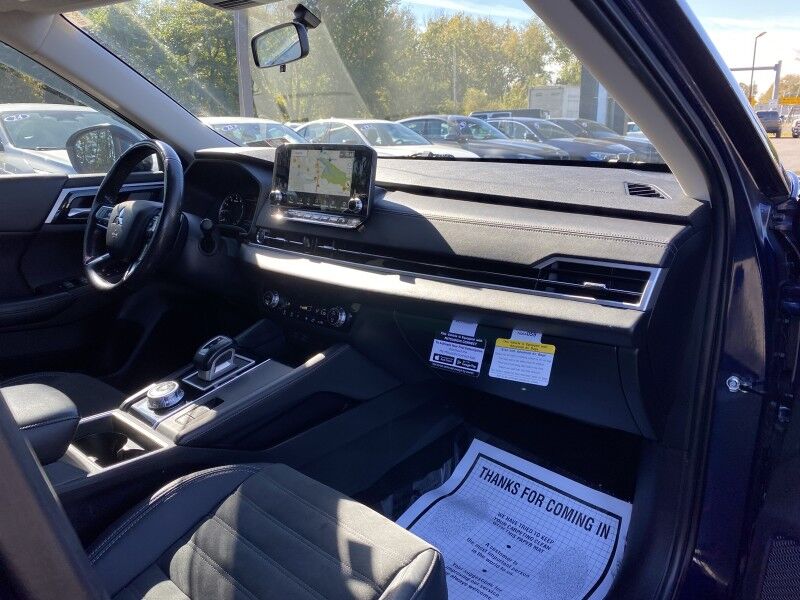 2022 Mitsubishi Outlander SE Bristol  PA