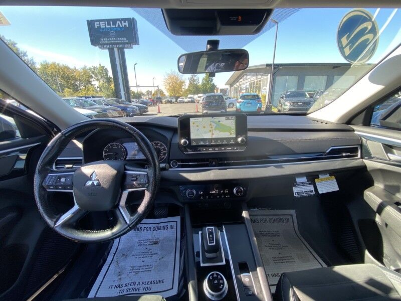 2022 Mitsubishi Outlander SE Bristol  PA