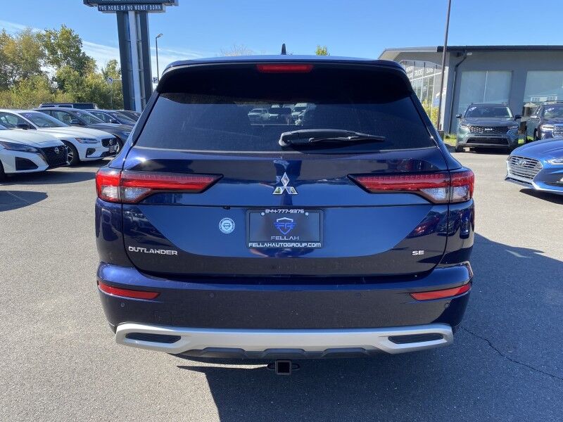 2022 Mitsubishi Outlander SE Bristol  PA