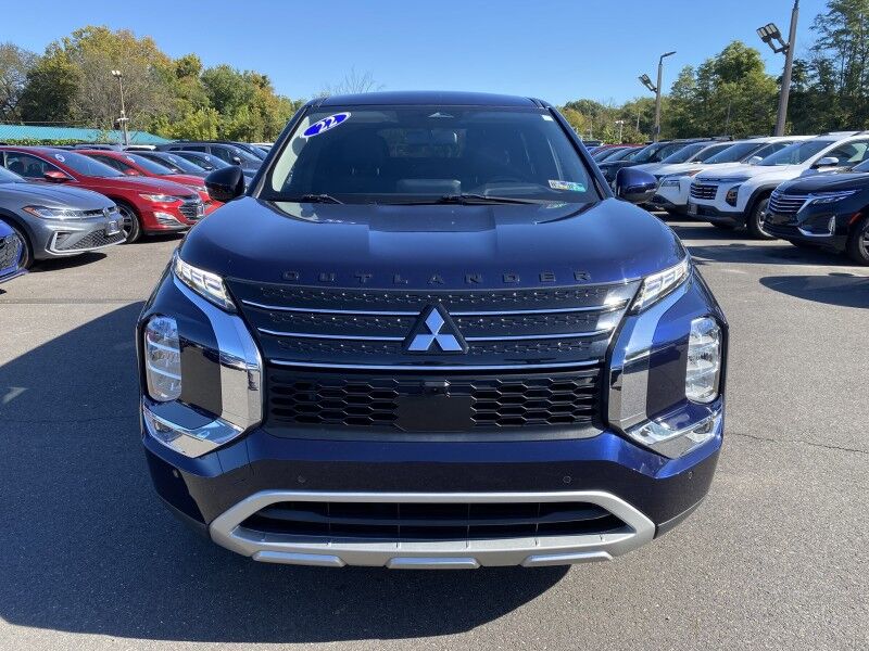 2022 Mitsubishi Outlander SE Bristol  PA