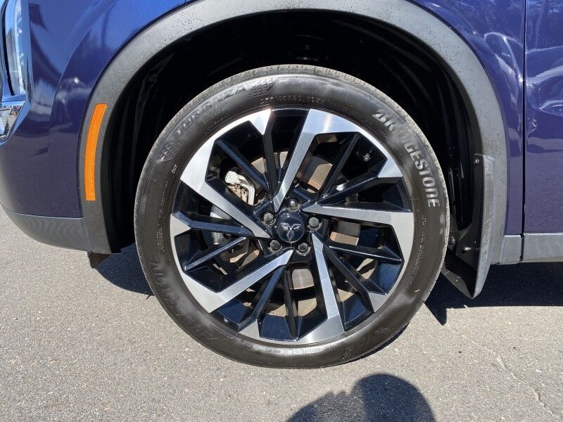 2022 Mitsubishi Outlander SE Bristol  PA