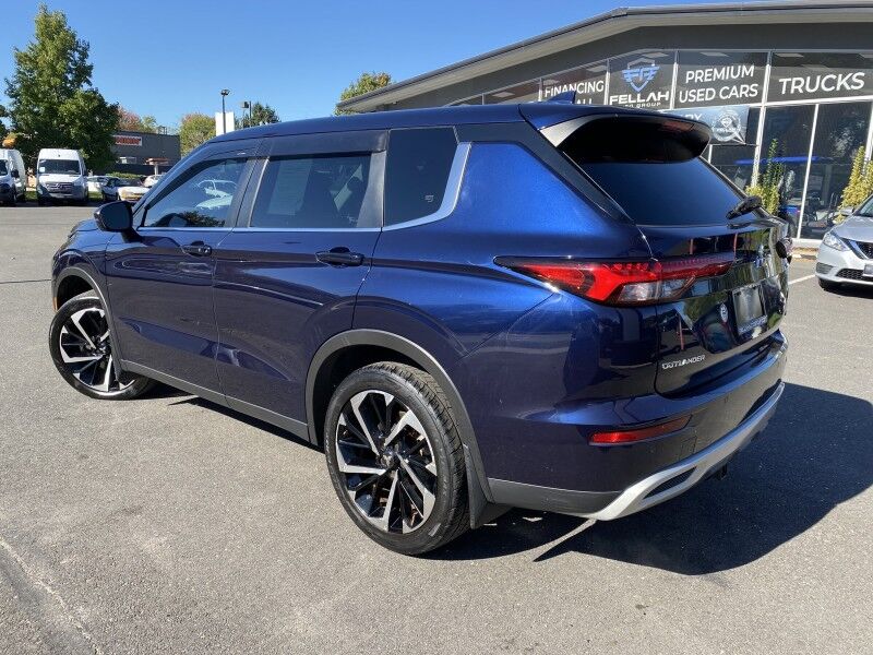 2022 Mitsubishi Outlander SE
