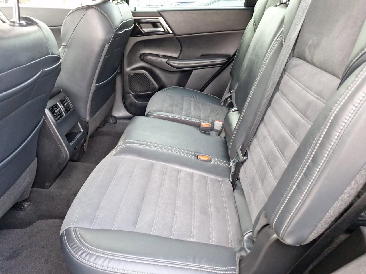 2022 Mitsubishi Outlander SE Hurst TX