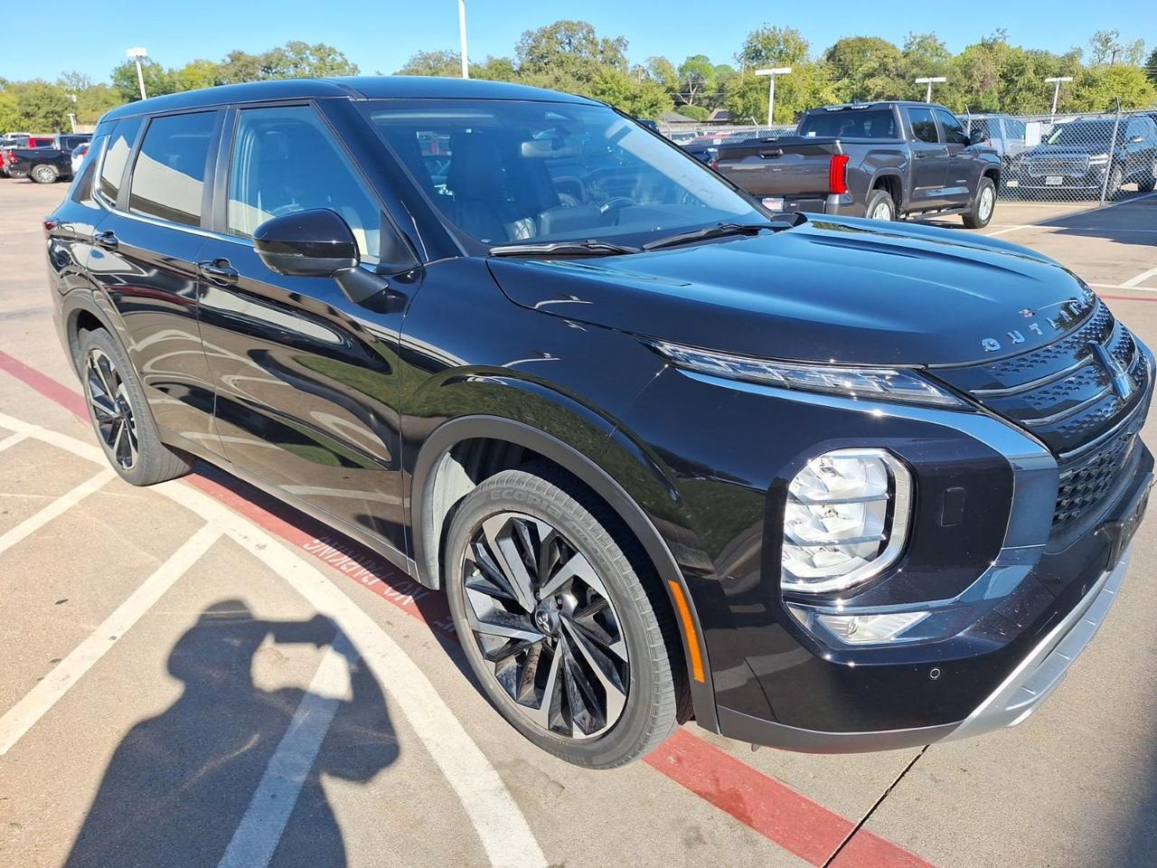 2022 Mitsubishi Outlander SE Hurst TX