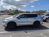 2022 Mitsubishi Outlander SE Oshkosh WI
