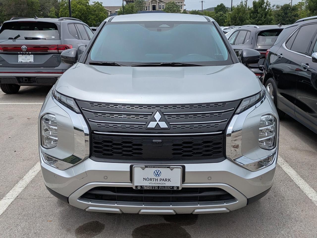 2022 Mitsubishi Outlander SE